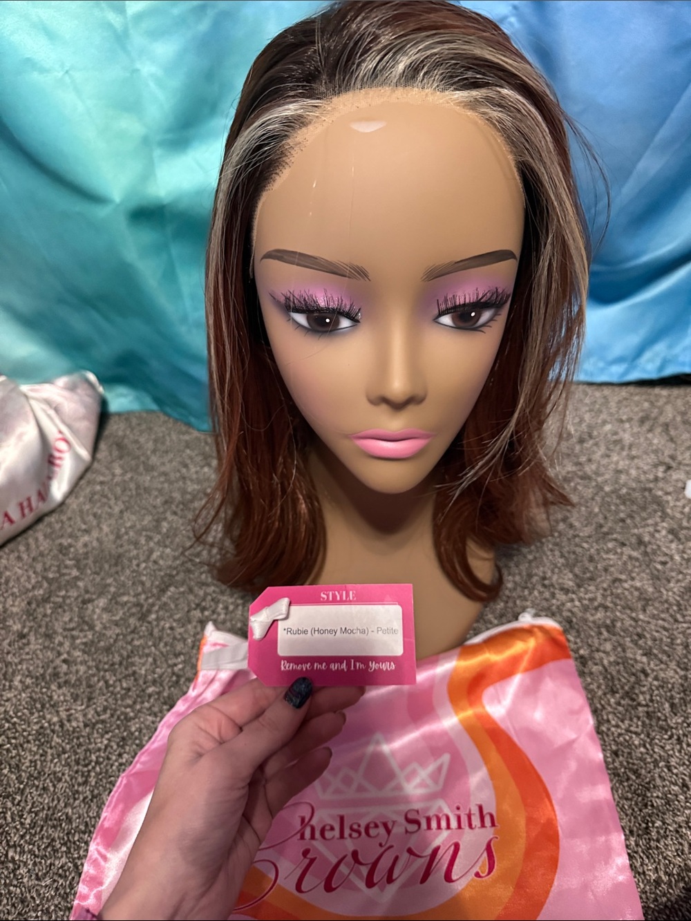 Rubie Honey Mocha Petite Wig with Pink CSC satin bag